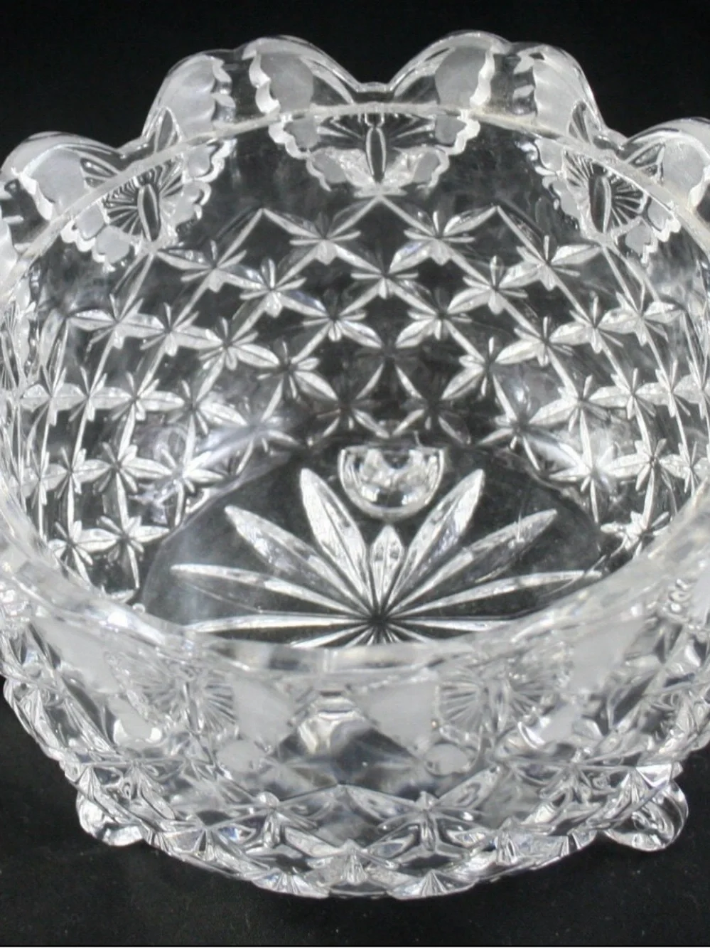 Hofbauer Papillon Crystal Bowl: Frosted Butterfly Rim, 3 Scroll Feet